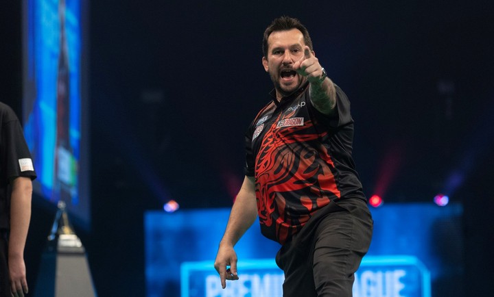 Clayton zvládol finálový deň a ovládol Premier League!